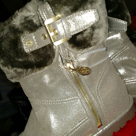 Guess Boots - Picture 2 of 3